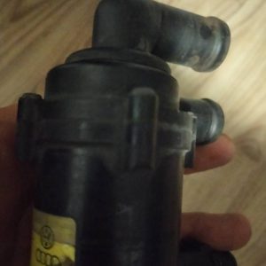 Pompa Apa Auxiliara VW Touareg Audi Q7 Porsche Cayenne 7L0965561J SH